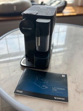 Nespresso Lattissima One Espresso Machine